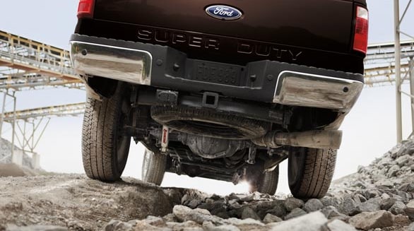 2013 Ford F-350 Lariat Diesel Exterior Rear End.png