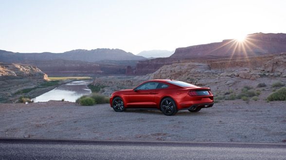 2017 Ford Mustang Extrerior Rear End