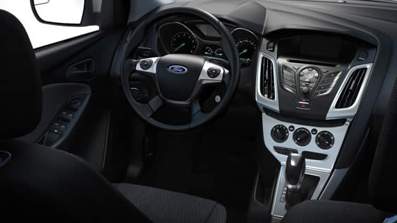 2013 Ford Focus Titanium Interior Dashboard.png